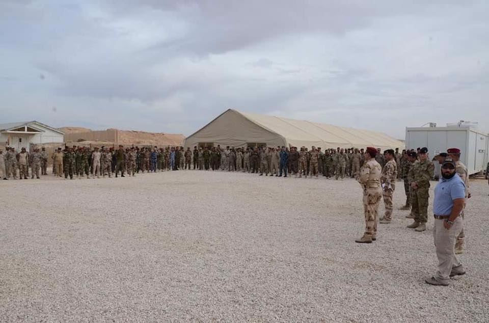 تخرج فوج من حرس حدود العراق لمسك منفذ الوليد مع سوريا
