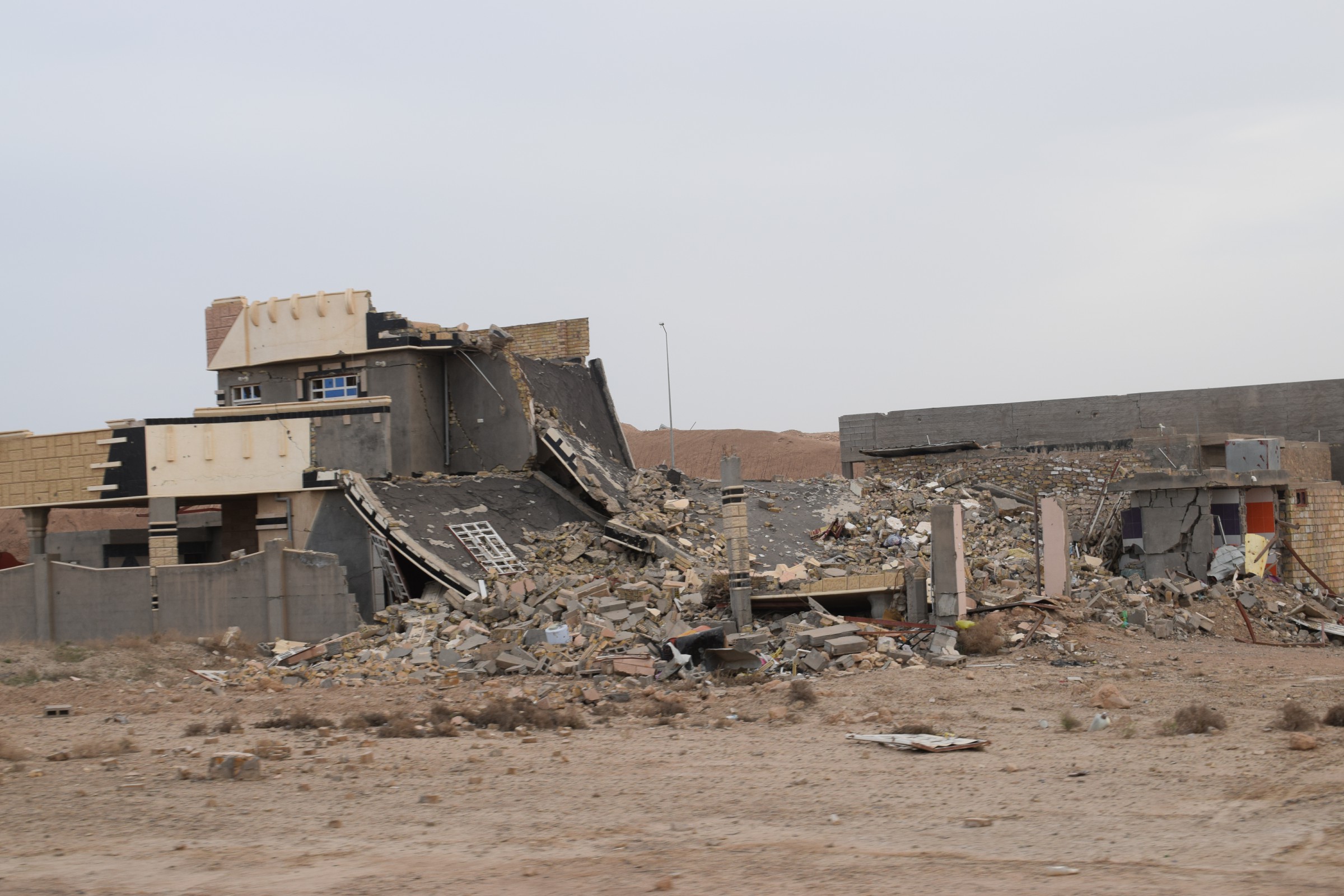 أهالي النعيمية: مخلفات داعش قتلت واصابة 18 شخصا