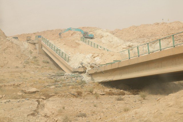 الأنبار: داعش دمر 15 جسراً في ثلاثة أقضية