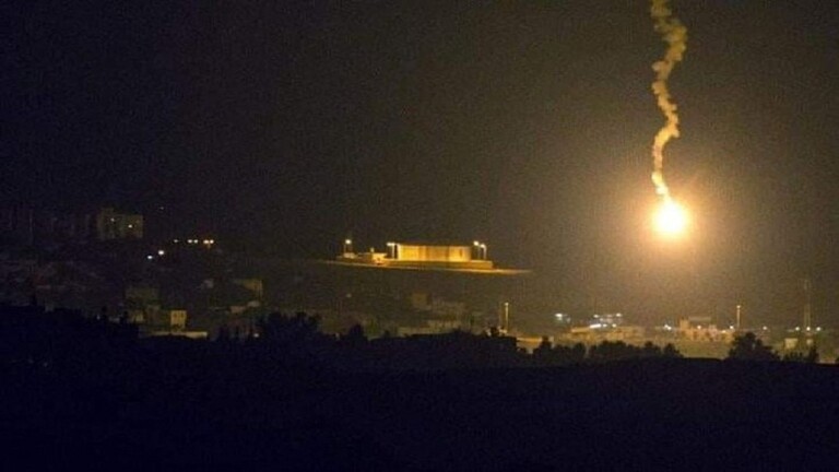 الجيش السوري يعلن عن هجوم إسرائيلي بالصواريخ طال المنطقة الجنوبية