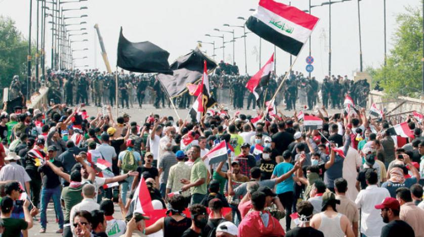 إصابة ضابط وعنصر أمن بهجوم بقنبلة قرب ساحة التظاهرات ببغداد